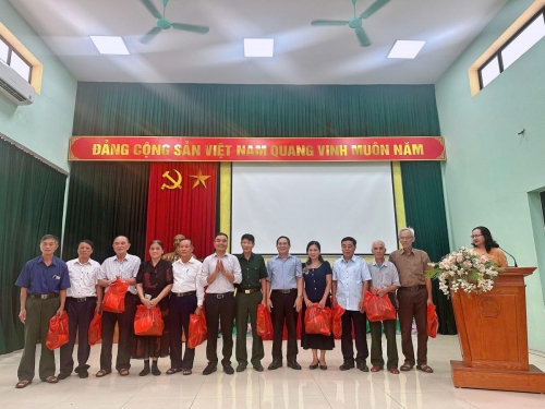 CỤM THI ĐUA SỐ 1 HỘI NẠN NHÂN CHẤT ĐỘC DA CAM THÀNH PHỐ TỔ CHỨC GIAO BAN CỤM 6 THÁNG ĐẦU NĂM 2025